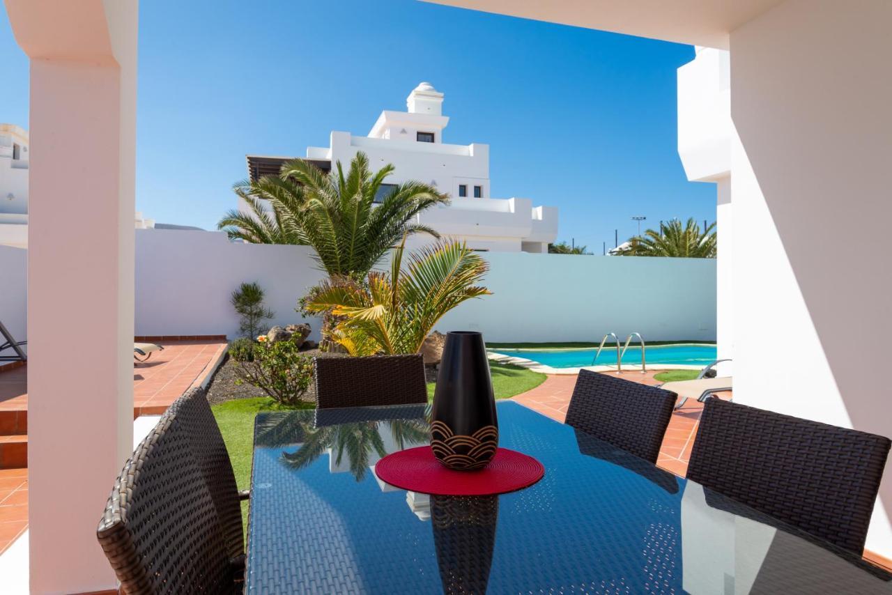 Casa Blanca Villa Corralejo Exterior photo